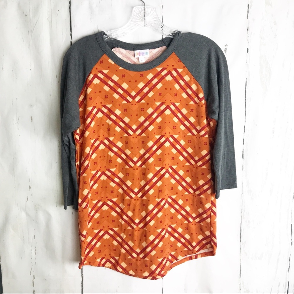 LuLaRoe | Adorable Randy Raglan Tee